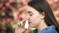 Kā vieglāk sadzīvot ar pavasara alerģiju? Skaidro farmaceite