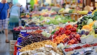 Cik veselīgi ir veikalos pieejamie augļi un dārzeņi? 5 mīti un patiesība