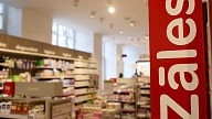 Deputāte rosina atcelt obligāto prasību aptieku kapitālsabiedrībās darboties arī farmaceitiem
