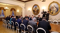 Koalīcija lielākoties pozitīvi vērtē virzību uz veselības apdrošināšanas iemaksu ieviešanu nodokļa nemaksātājiem