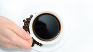 Pētījums: 3 – 4 kafijas tasītes dienā samazina hronisku slimību risku

