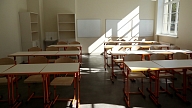 Rosina atlikt pirms pieciem gadiem pieņemto lēmumu par minimālo telpu platību skolās