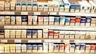 Saeimas komisija prasīs EM atzinumu par ieceri tirdzniecības vietās slēpt cigaretes