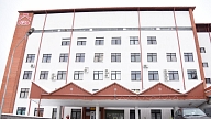 Turpinās iztiesāt kukuļņemšanā apsūdzētā Jelgavas slimnīcas vadītāja lietu