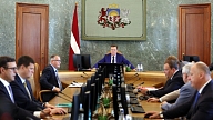Valdība vēl neskata nākamā gada veselības reformu ziņojumu