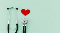 Kādas sirds un asinsvadu sistēmas pārbaudes nepieciešamas katrā vecuma grupā?