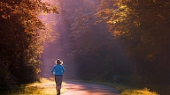 Kādu labumu mūsu veselībai dod pastaigas mežā? Stāsta ģimenes ārste