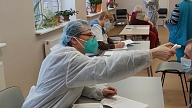 VCA mediķi uzsākuši sociālās aprūpes centru klientu un darbinieku vakcināciju pret Covid-19