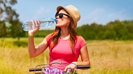 Kāpēc svarīgi dzert ūdeni katru dienu? (INFOGRAFIKA)