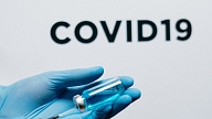 EZA iesaka reģistrēt "Novavax" Covid-19 vakcīnu “Nuvaxovid” pusaudžiem vecumā no 12 līdz 17 gadiem