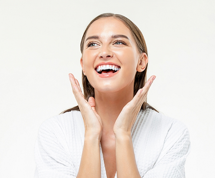 Kā atmodināt ādas mirdzumu pirms svētku sezonas