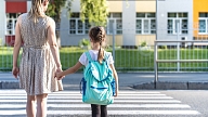 Kā palīdzēt bērnam veiksmīgi uzsākt skolas gaitas? Skaidro speciālisti
