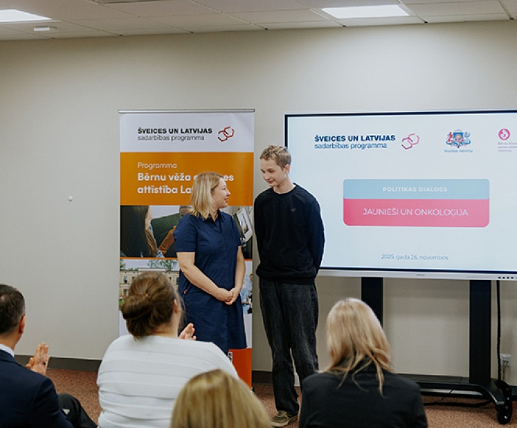 Vienojas par sadarbību, lai jauniešiem ar onkoloģiskām slimībām nodrošinātu koordinētu pāreju uz pieaugušo medicīnu