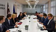 VM un LLPA pārrunā veselības budžeta prioritātes, slimnīcu tīkla sakārtošanu un veselības aprūpes pakalpojumu kvalitātes kritēriju nepieciešamību