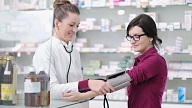 VM: Sabiedriskajai apspriešanai nodod noteikumus par farmaceitu sniegto pakalpojumu paplašināšanu aptiekās
