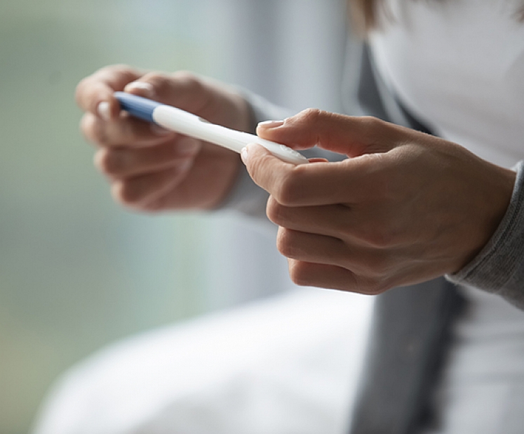 Kas ir dzemdes novecošana un kāpēc tā kļūst nozīmīga auglības jautājumos