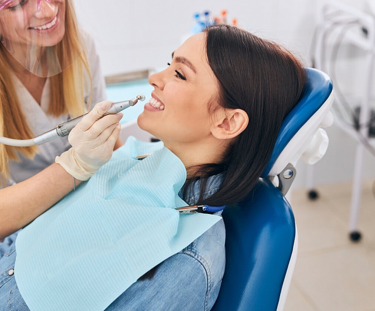 5 galvenie iemesli, kāpēc apmeklēt zobu higiēnistu vismaz reizi gadā