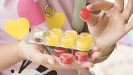 Ātrā palīdzība kaklam – sūkājamā tabletīte: 10 ieteikumi pirms lietošanas