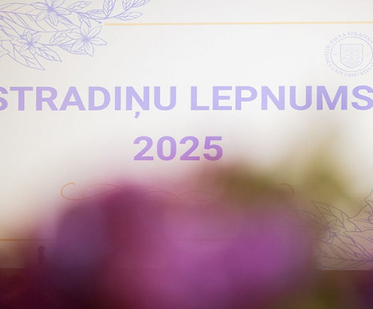 "Stradiņu lepnums – 2025" apbalvošanas ceremonijā apbalvotas labākās Stradiņa slimnīcas māsas un vecmātes