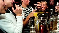 Jēkabpils ģimnāzijas direktors: Latvijā valda alkohola un tabakas industrija