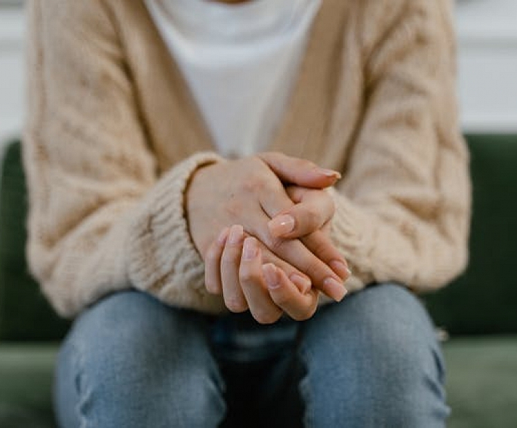 Austrumu slimnīca izstrādā informatīvus materiālus par aprūpi un psihoemocionālo atbalstu pēc agrīna grūtniecības zaudējuma