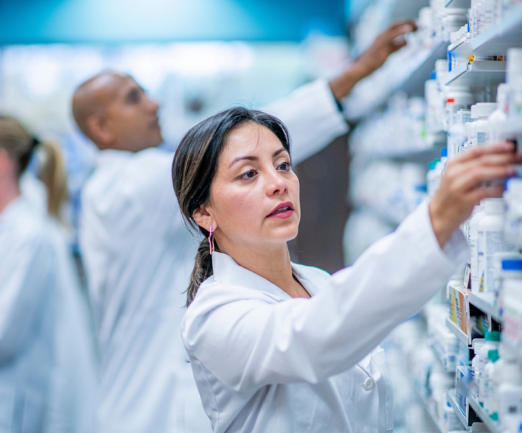 No jūlija valsts kompensēs farmaceita pakalpojuma maksu lētākajām recepšu zālēm; no septembra – visām recepšu zālēm cilvēkiem ar I grupas invaliditāti