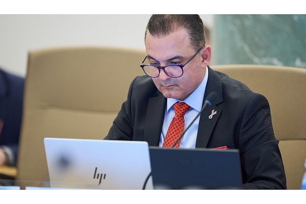 Veselības ministrs Hosams Abu Meri