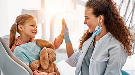 Bērnu zobu veselība: kā izveidot labus ieradumus jau agrā vecumā 