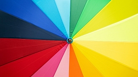 Kas ir krāsu terapija un kā tā palīdz uzlabot pašsajūtu?

