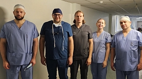 Ukrainas ārsti Austrumu slimnīcā gūst pieredzi rekonstruktīvajā ķirurģijā