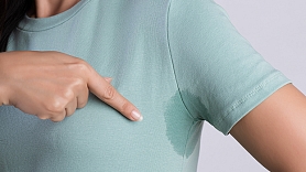 Kā pareizi izvēlēties pretsviedru līdzekli: kas jāzina par svīšanu