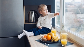 Kas jāzina vecākiem par vitamīnu lietošanu bērniem? Stāsta farmaceite