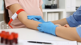 Pasaules Hemofilijas diena: kā atpazīt asins recēšanas traucējumus sievietēm