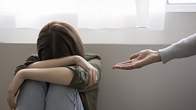 Speciālisti skaidro: kā atpazīt depresiju un palīdzēt