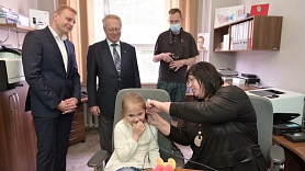 Latvijas Bērnu Dzirdes centrā uzstādīta modernākā dzirdes aparātu mērījumu sistēma Baltijā