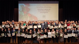 VM: Svinīgā ceremonijā pasniedz MK Atzinības rakstus un godina veselības nozares profesionāļus