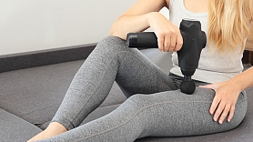 Masāžas pistole: modes lieta  vai noderīgs rīks? Fizioterapeites skaidrojums