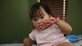 6 ieteikumi, kā bērniem padarīt zobu tīrīšanu aizraujošāku
