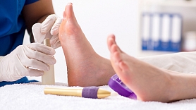 Kas ir podologs, un kāpēc šī profesija kļūst arvien pieprasītāka?