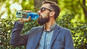 Pētījums: Puse iedzīvotāju ikdienā nedzer pietiekami daudz ūdens