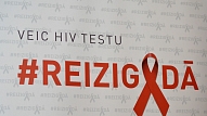 Jauni HIV pacienti joprojām tiek reģistrēti teju katru dienu