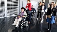 Rīgā līdz 4000 eiro palielinās atbalstu mājokļa pielāgošanai personām, kuras pārvietojas riteņkrēslā