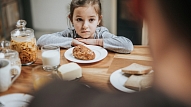 Ko darīt, ja bērns negrib ēst? Skaidro uztura speciāliste