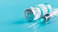 ZVA: Pētījumi apliecina Covid-19 vakcīnu efektivitāti pret omikrona izraisītu smagu saslimšanu un hospitalizāciju
