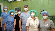 Rīgas Austrumu slimnīcā balsenes vēža pacientam veikta sarežģīta ķirurģiska operācija, kas ļaus atjaunot runas funkciju