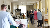 Gatavojas pacientu skaita ar Covid-19 pieaugumam slimnīcās