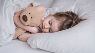 Obstruktīvā miega apnoja bērniem: Kā tā izpaužas un kā ārstēt?