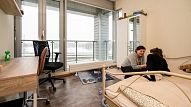 Rīgā izveidoti unikāli dzīvokļi jauniešiem ar smagiem funkcionāliem traucējumiem