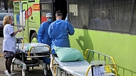 Austrumu slimnīca turpina uzņemt  smagi cietušos ukraiņu kareivjus