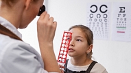 Pētījums: 24% bērnu saskaras ar redzes problēmām tuvumā
